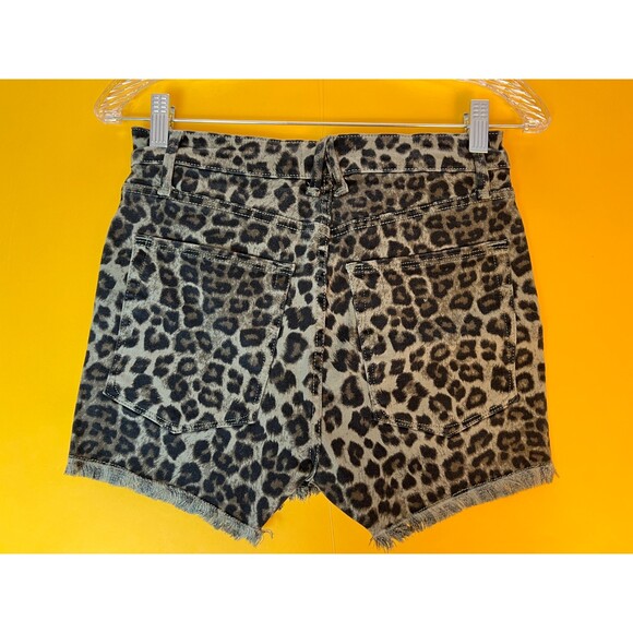Good American Leopard Short Shorts Womens 2/26 Brown Fringe Hem Zip Fly NWT - Picture 3 of 11